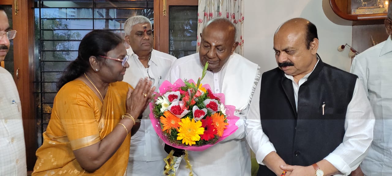 On the recent Karnataka visit of Draupadi Murmu, she met former Prime Minister and JDS chief HD Deve Gowda and sought support for the presidential election on July 18. (Supplied)