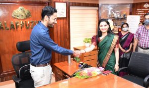 Sriram Venkataraman takes over charge as Alapuzha district collector on Tuesday from his wife Renu Raj, who has been trasnferred to adjacent Ernakulam district. (South First)