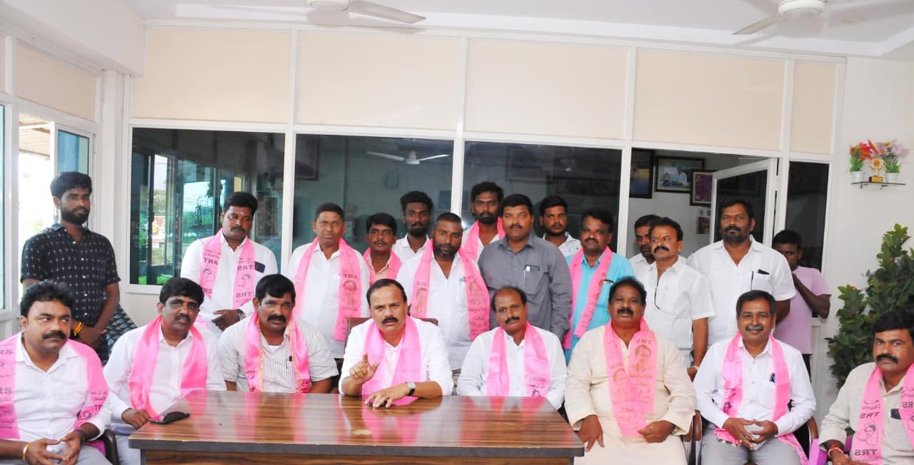 TRS MLC Karne Prabhakar, a potential candidate, and his followers at TRS office in Choutuppal minicipality of Munugode constituency (Karne Prabhakar Facebook Page)