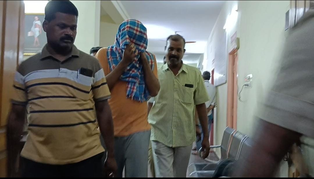 Tamil Nadu's Meer Anas Ali arrested by IB for having alleged links with ISIS.