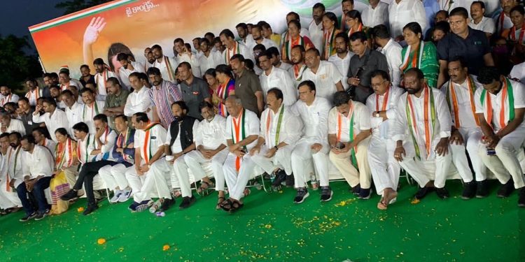 Telangana Congress President Revanth Reddy with Telangana Congress leaders during public meeting at Munugode assembly constituency. (File photo. Twitter : @revanth_anumula)