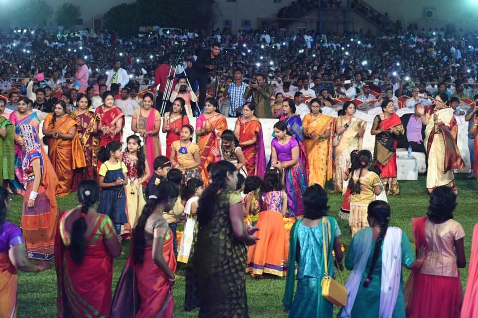 K Kavitha celebrates Bathukamma with Telugu people in Bahrain in 2016 (Supplied)