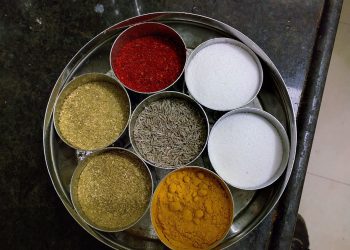 Typical Spice Tray found in every Indian Household.

(Wikimedia Commons)