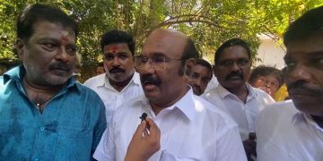 Senior AIADMK leader and EPS supporter D Jayakumar , on Friday, 2 September said that the court order proved that OPS is a zero and they are the heroes. (South First)