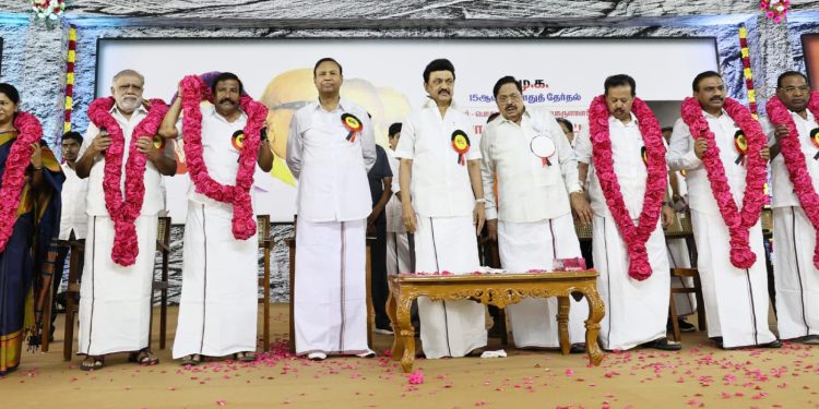 CM MK Stalin with others