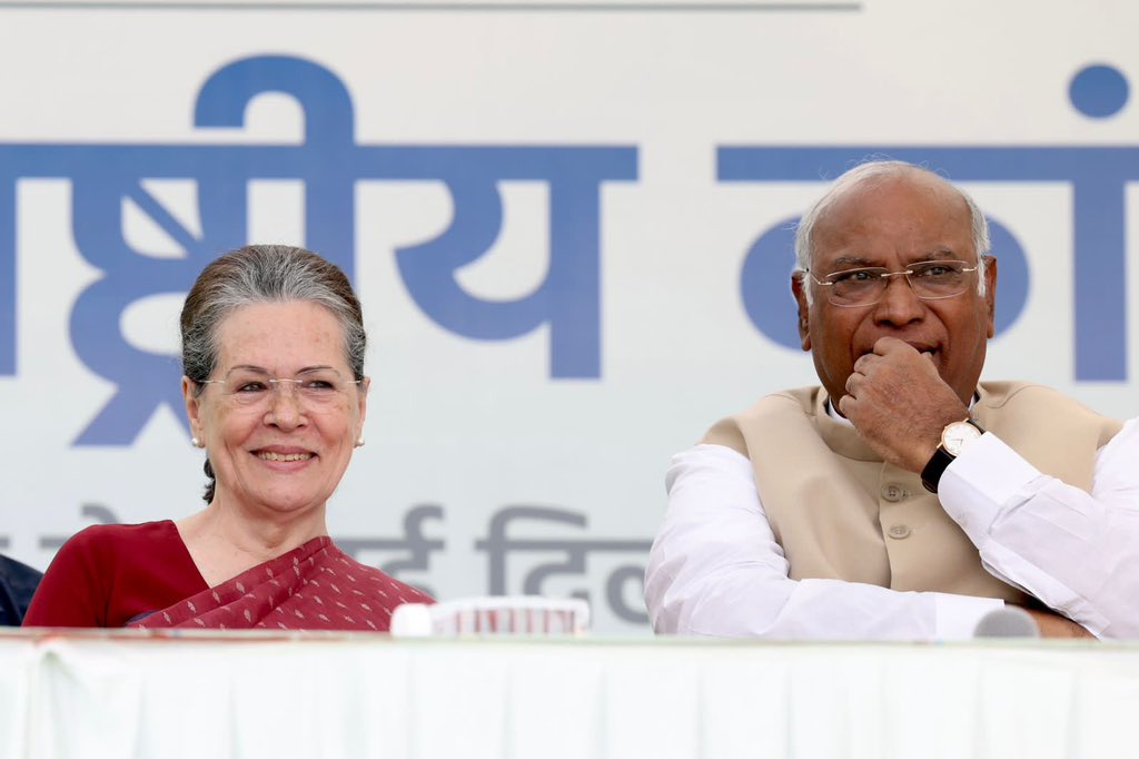 Newly elected AICC President Mallikarjun Kharge with Sonia Gandhi on Wednesday, (Twitter: @kharge)