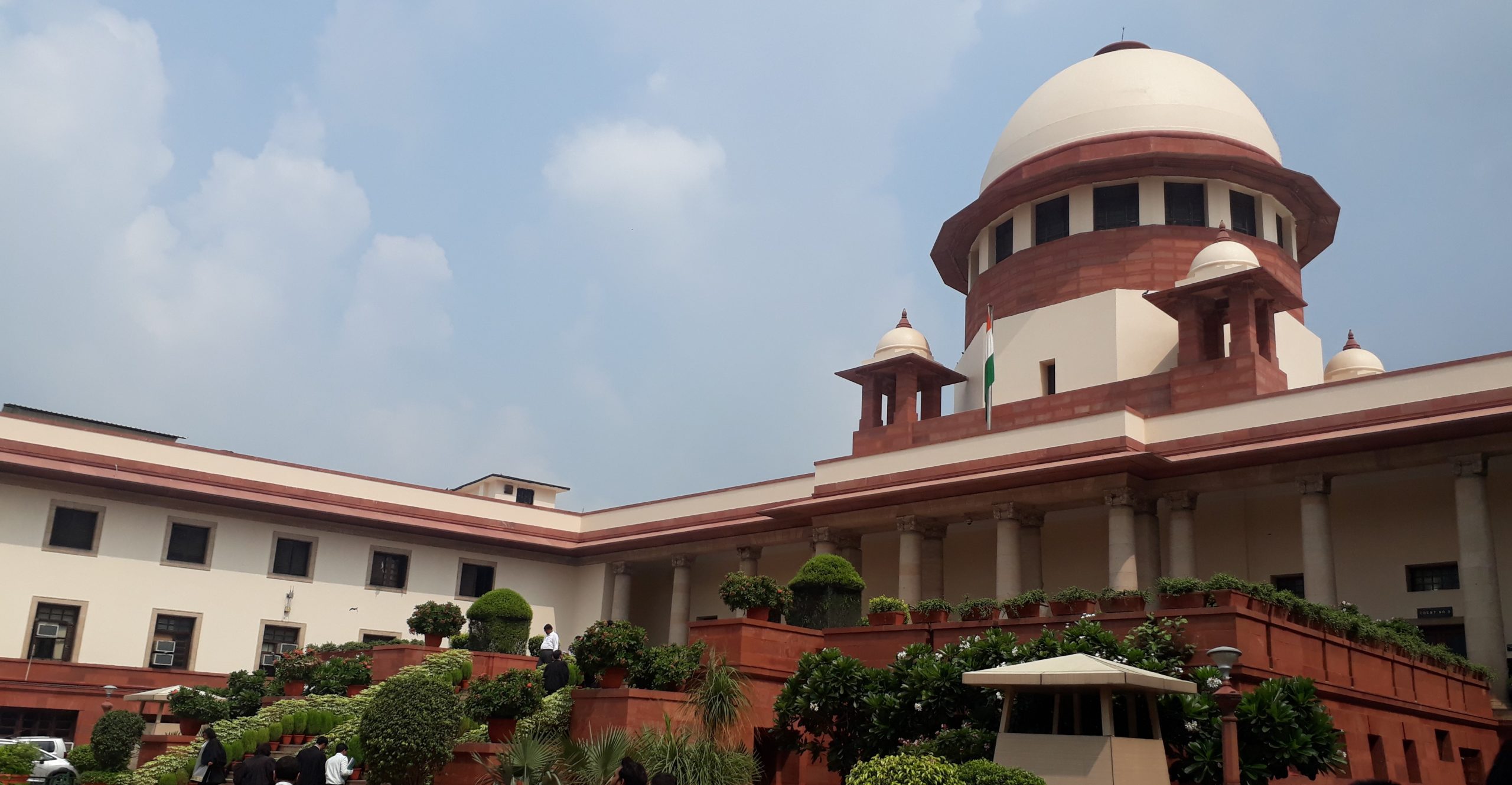 In a landmark ruling, a 5-judge bench ruled that it could grant divorce on grounds of 'irretrievable breakdown' of marriage without the 6-month separation period in the Hindu Marriage Act. (Wikimedia Commons)