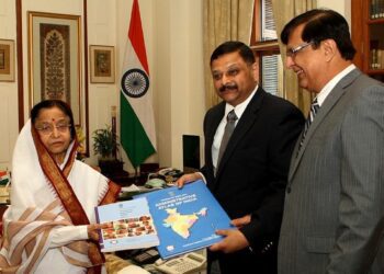 The then President Pratibha Patil receives the 2011 Census. Speakers of many languages grouped under Hindi in the 2011 Census are saying these are not dialects but independent languages