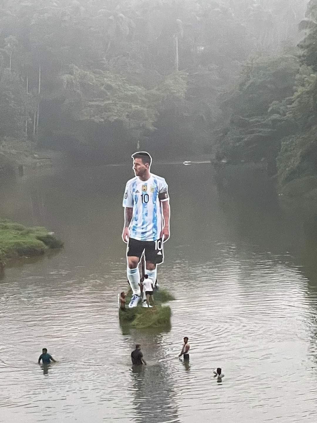 A 30-feet cut-out of Argentina football captain Lionel Messi was installed in the middle of a Kerala river by football fans from Pullavoor, Kozhikode