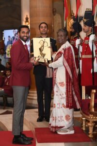 Prannoy HS with Arjuna Award. (Rashtrapatibhvn/twitter)