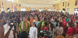 MPs MK Raghavan and Shashi Tharoor at Providence College for Women in Kozhikode. (Twitter/Shashi Tharoor) 