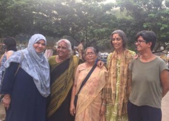 Firdouse Khan (left) with Shantamma, Sister Celia, Madhu Bhushan, and Maitreyi Krishnan at a protest against rising caste atrocities and communalism in Karnataka in Freedom Park, Bengaluru