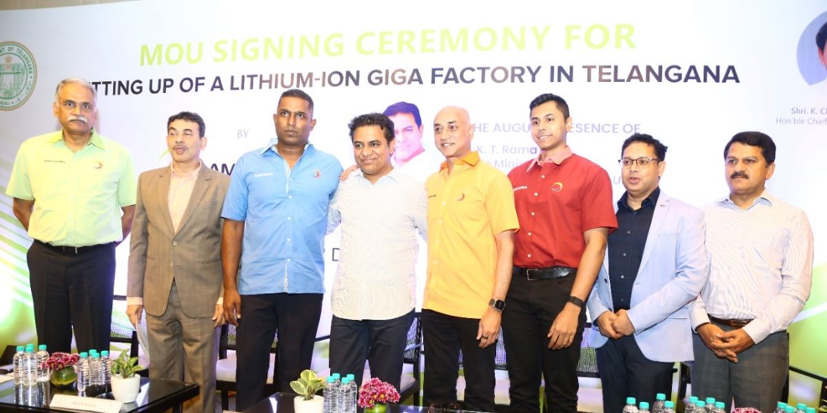 KT Rama Rao (fourth from the left) during the signing of MoU with Amara Raja Batteries Limited. (Supplied)