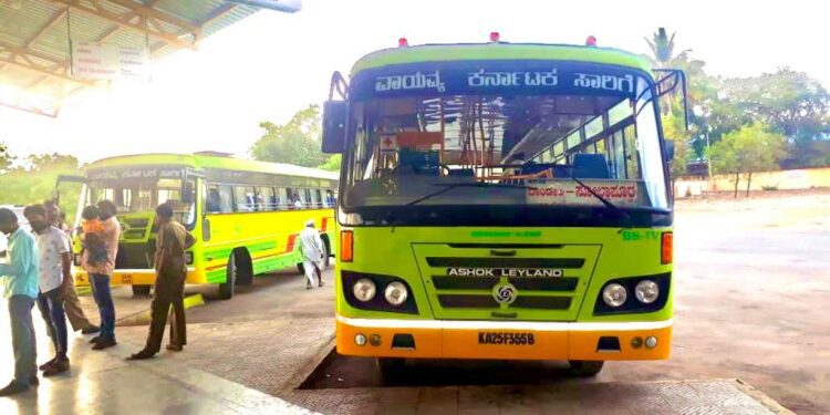 Maharashtra Karnataka border row buses