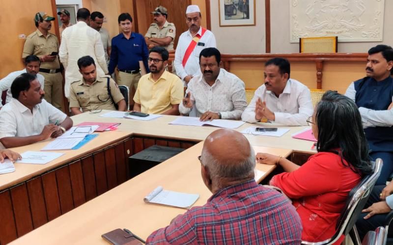 District in charge minister of Raichur held meeting with Karnataka health department officials to discuss on measures to contain the spread of Zika virus