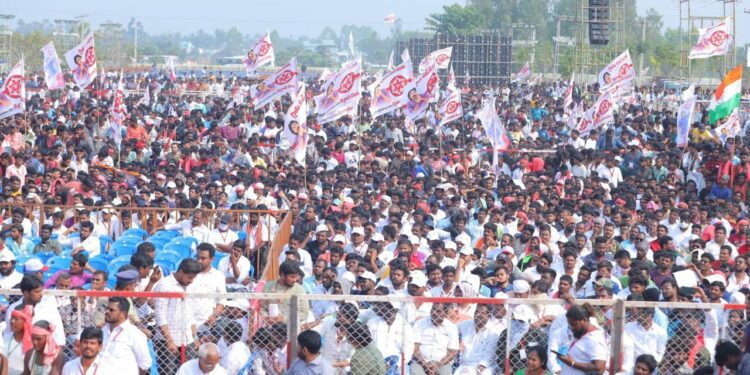 Crowds at the Jana Sena Yuva Shakti Rally of Pawan Kalyan. TDP alliance