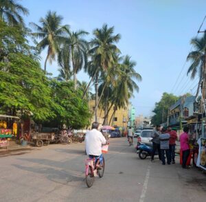 A weekday in Yanam on road opposite to main bus stand. 