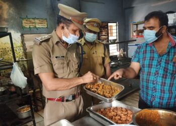 Nagarasabha Health Squad inspection at a Thiruvananthapuram eatery following recent food poisoning cases.