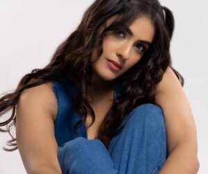 actor kavya thapar