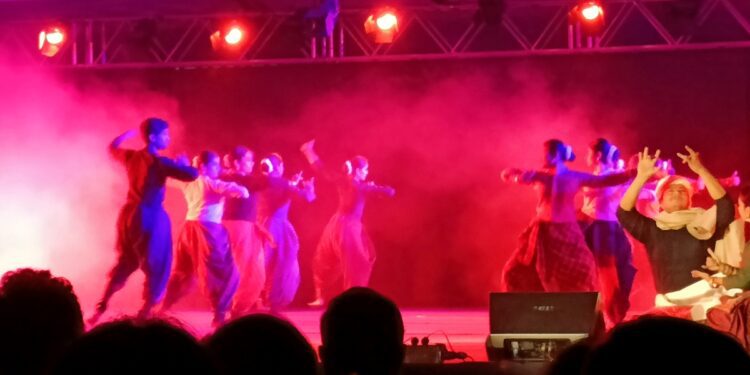 Bhaskara arrow problem depicted in dance at the India Science Festival (ISF 2023) by Mallika Sarabhai's troupe