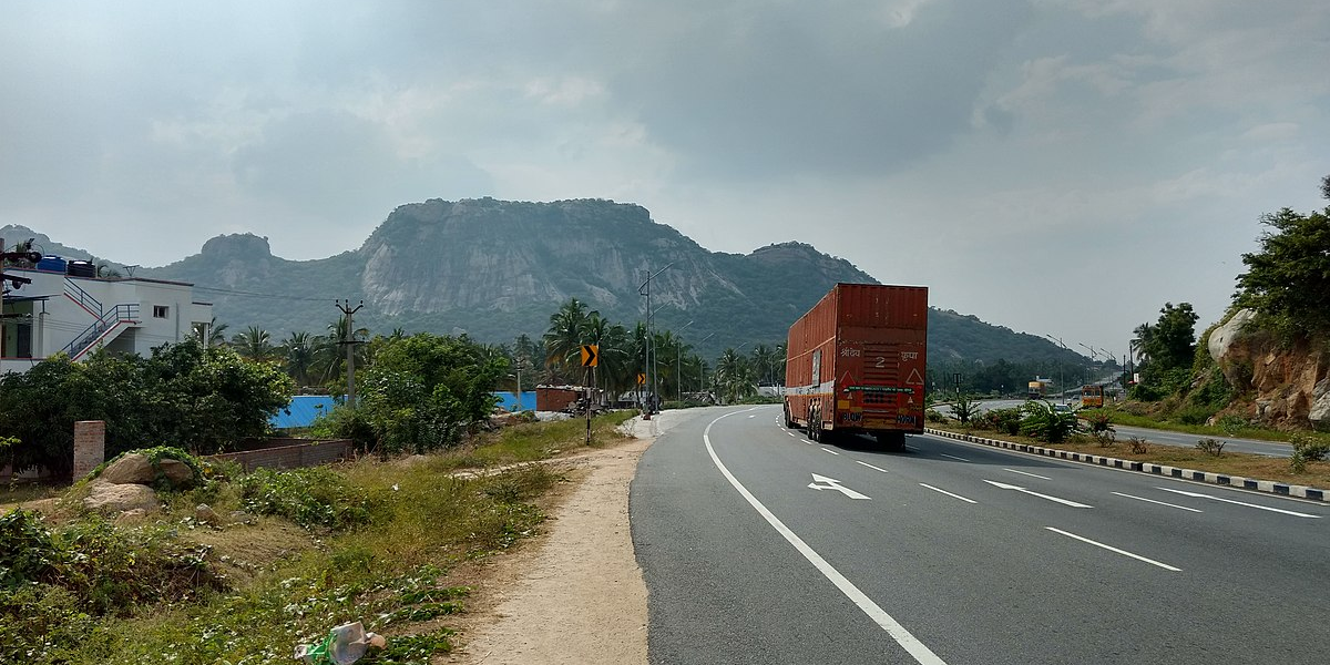 The chief minister sought suitable instructions to officials to expedite the six-lane work and maintain that road stretch in good condition. (Wikimedia Commons)