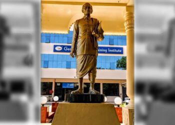 GD Naidu statue at Coimbatore science museum