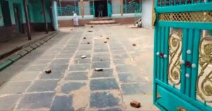 Karanji mosque in Rattihalli pelted with stones