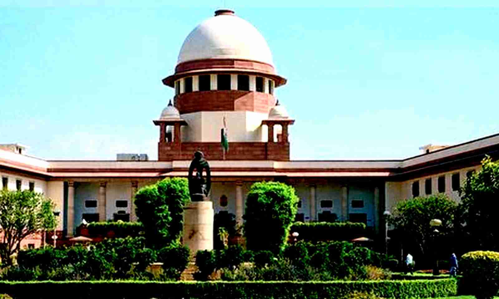 Supreme Court initiates suo motu contempt proceedings against Tamil Nadu police sub-inspector for suppressing facts