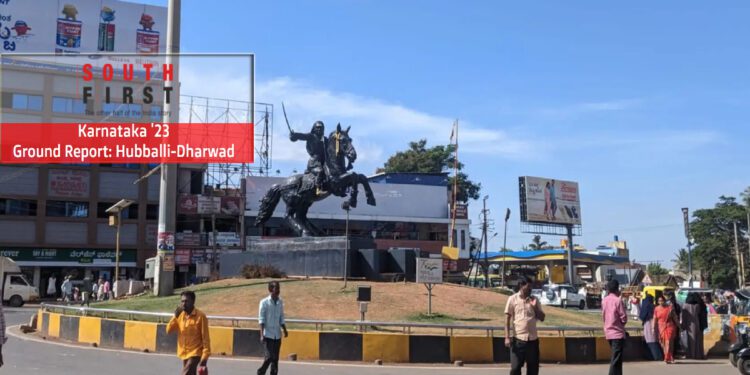 The majestic Rani Chennamma statue in the heart of Hubballi City. (South First)