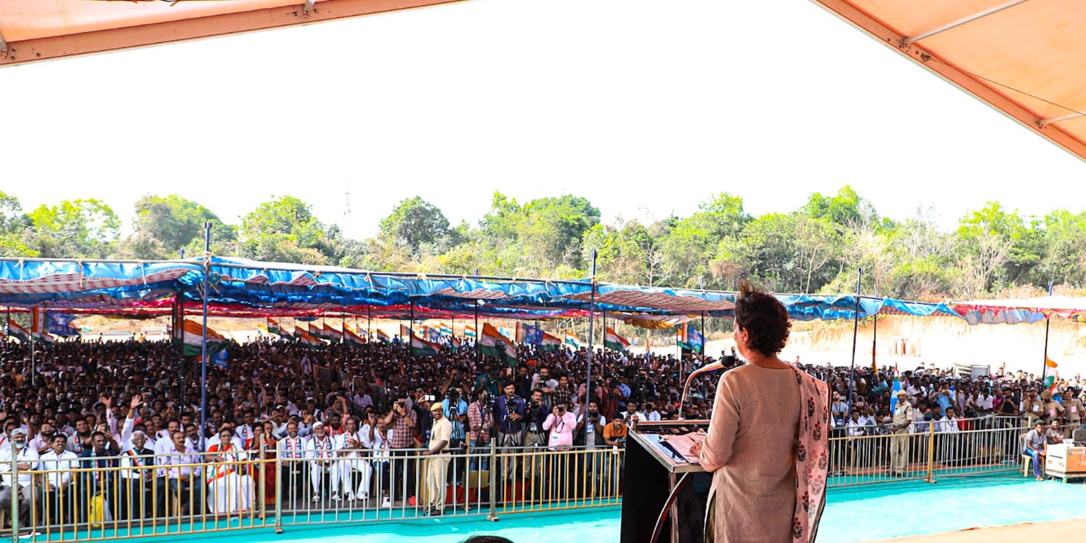 Priyanka Gandhi Vadra addressing election rally in Karnataka. (Twitter)