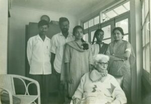 Devanura (second from left) with the legendary Kannada writer, Kuvempu