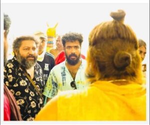 Mohanal (without facing camera) and Lijo Jose Pellissery