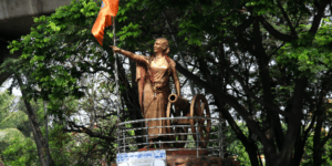 Statue of Rani Abbakka, opposite Jayachamarajendra Wadiyar Circle