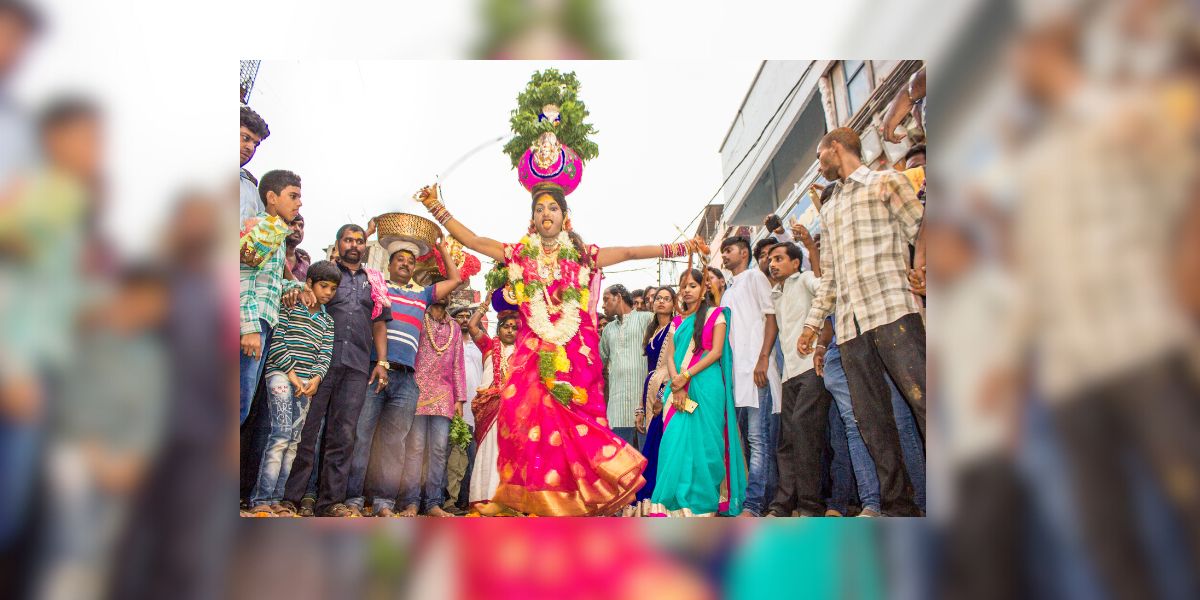 After the formation of the state of Telangana, various pooja committees and Bonalu posters by the state government highlight the transgender and Shiv Shaktis leading the processions. (iStock)