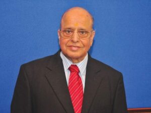 Eminet scientist Dr K Kasturirangan suffers heart attack.