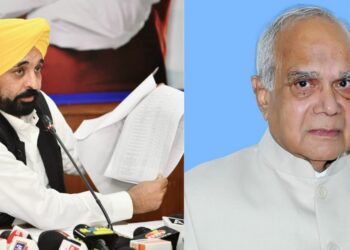 Punjab Chief Minister Bhagwant Mann, Governor Banwarilal Purohit. (Commons)