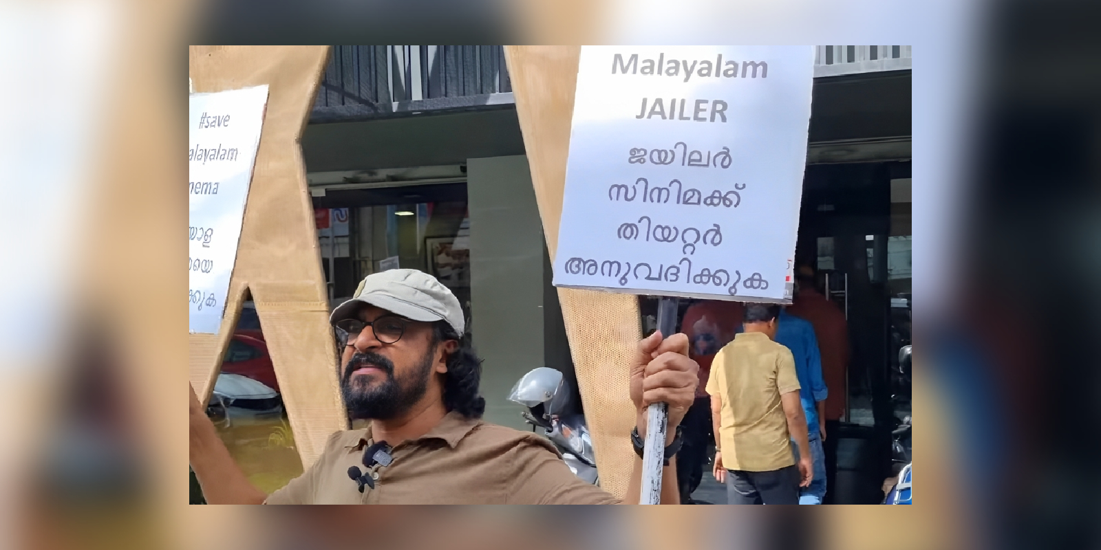 Sakkir Madathil protests for Malayalam Jailer release
