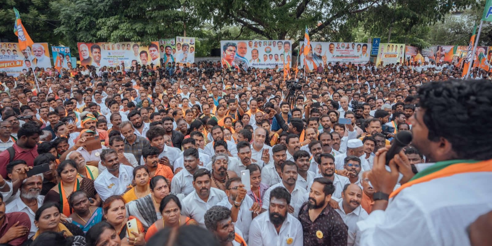 A protest by Tamil Nadu BJP president K Annamalai on Monday, 11 September, 2023, in which there was police mismanagement, led to the transfer of an IPS officer.