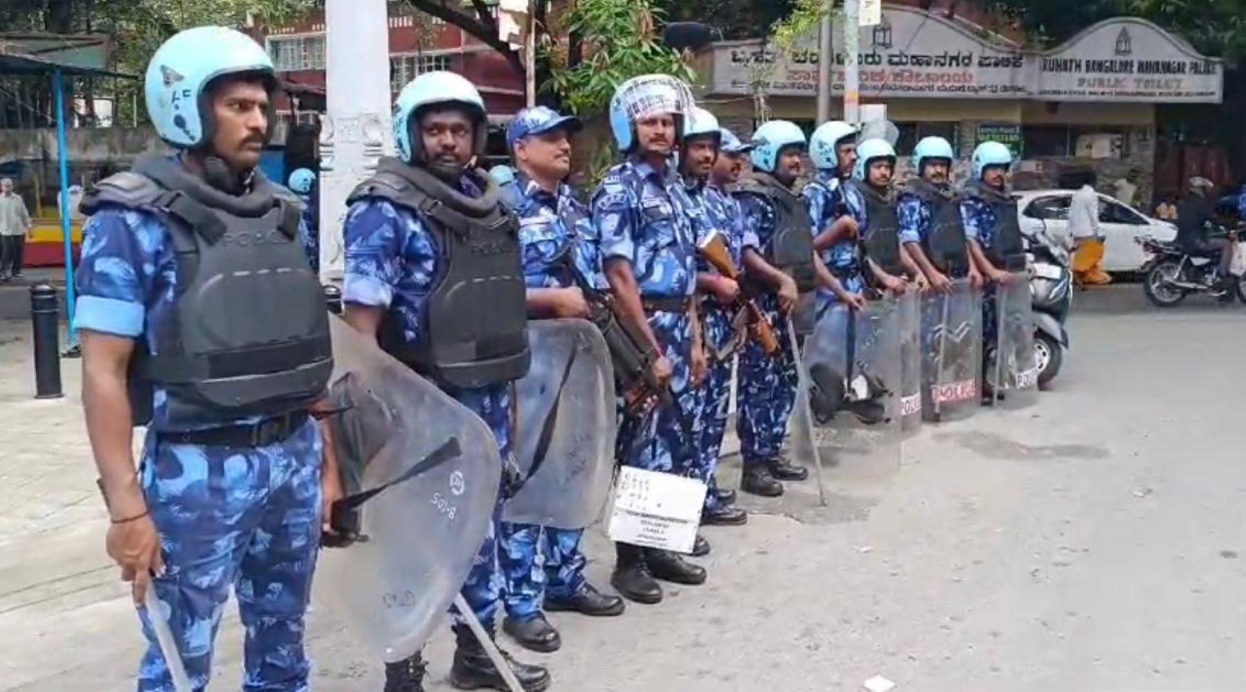 Bengaluru City Police beefs up security across the city as various farmers' associations and Kannada outfits have called a one-day bandh. (Supplied)