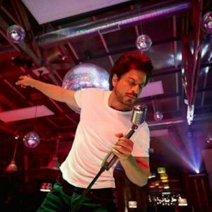 Shah Rukh Khan in Jab Harry Met Sejal