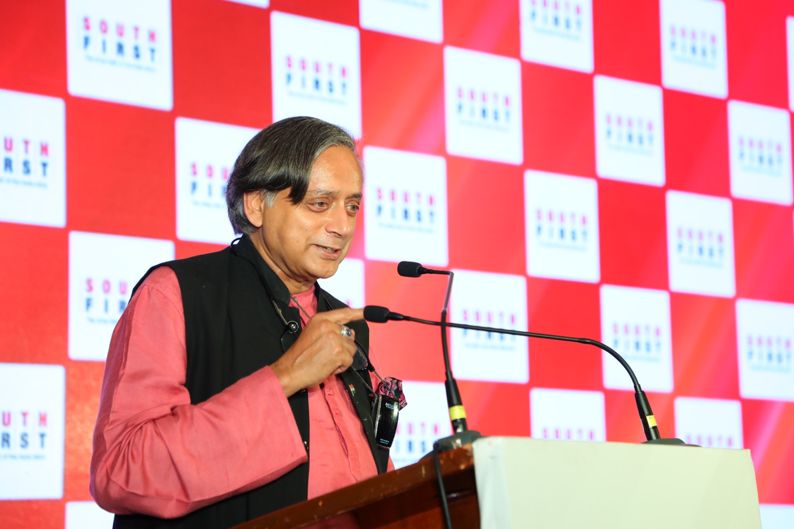 Shashi Tharoor to be conferred with the Le’gion d’honneur by French government