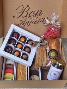 Amiel Gourmet also offers personalised special hampers upon request.