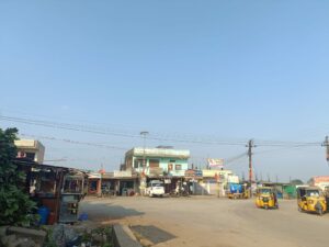 The place where the Scorpio is parked is where people wait for bus in Sirpur town. (Sumit Jha/South First)