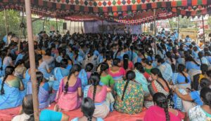 Anganwadis protesting at the Dharna Chowk, Vijayawada. (Bhaskar Basava/South first)