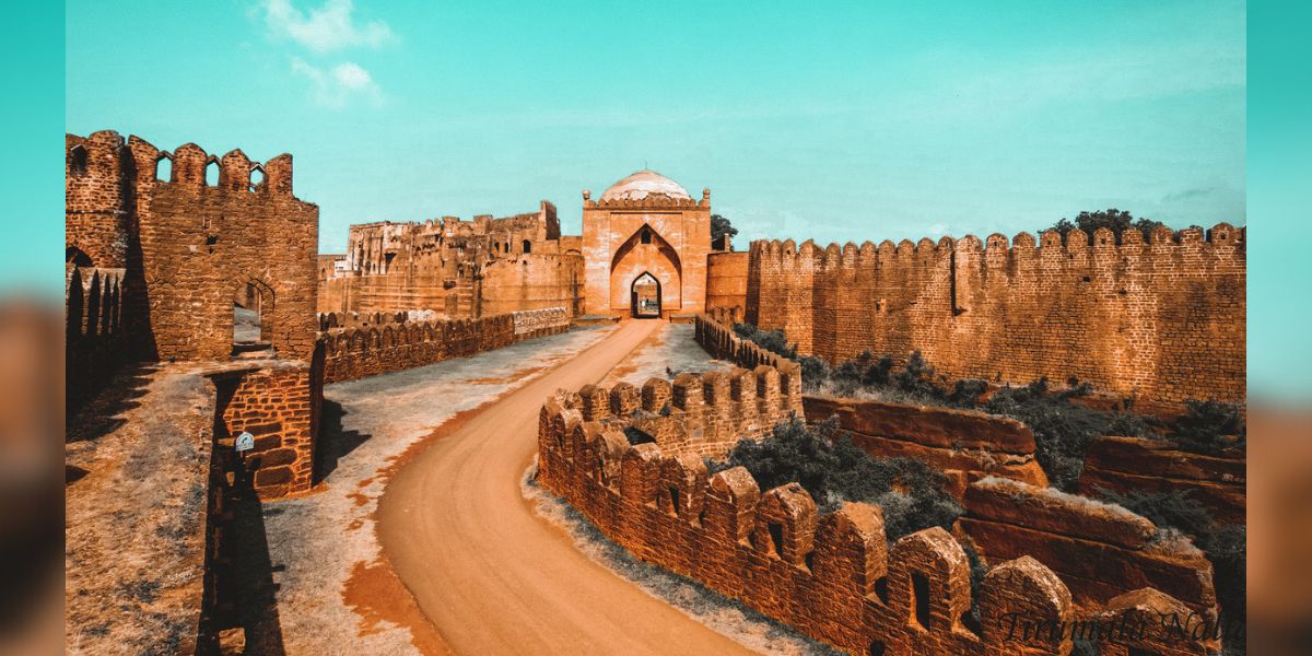 The Bidar Fort stands proudly as one of the most formidable forts in the country. (iStock)