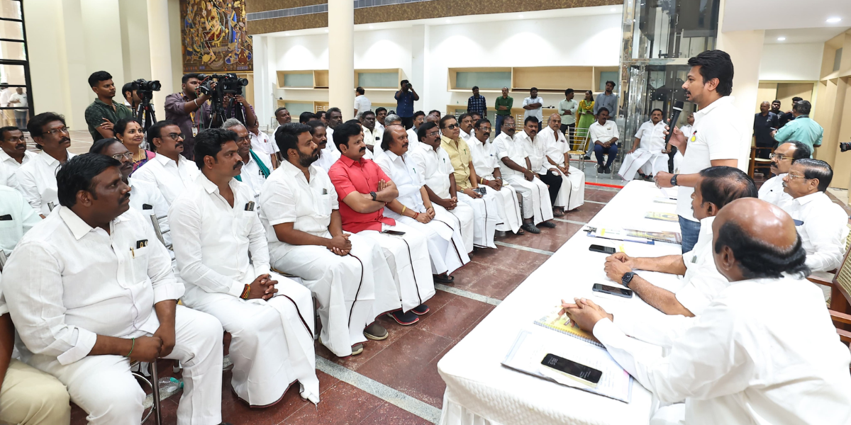 Tamil Nadu Sports Ministry Udhayanidhi Stalin speaking to representatives of Puducherry Lok Sabha constituency. (X)