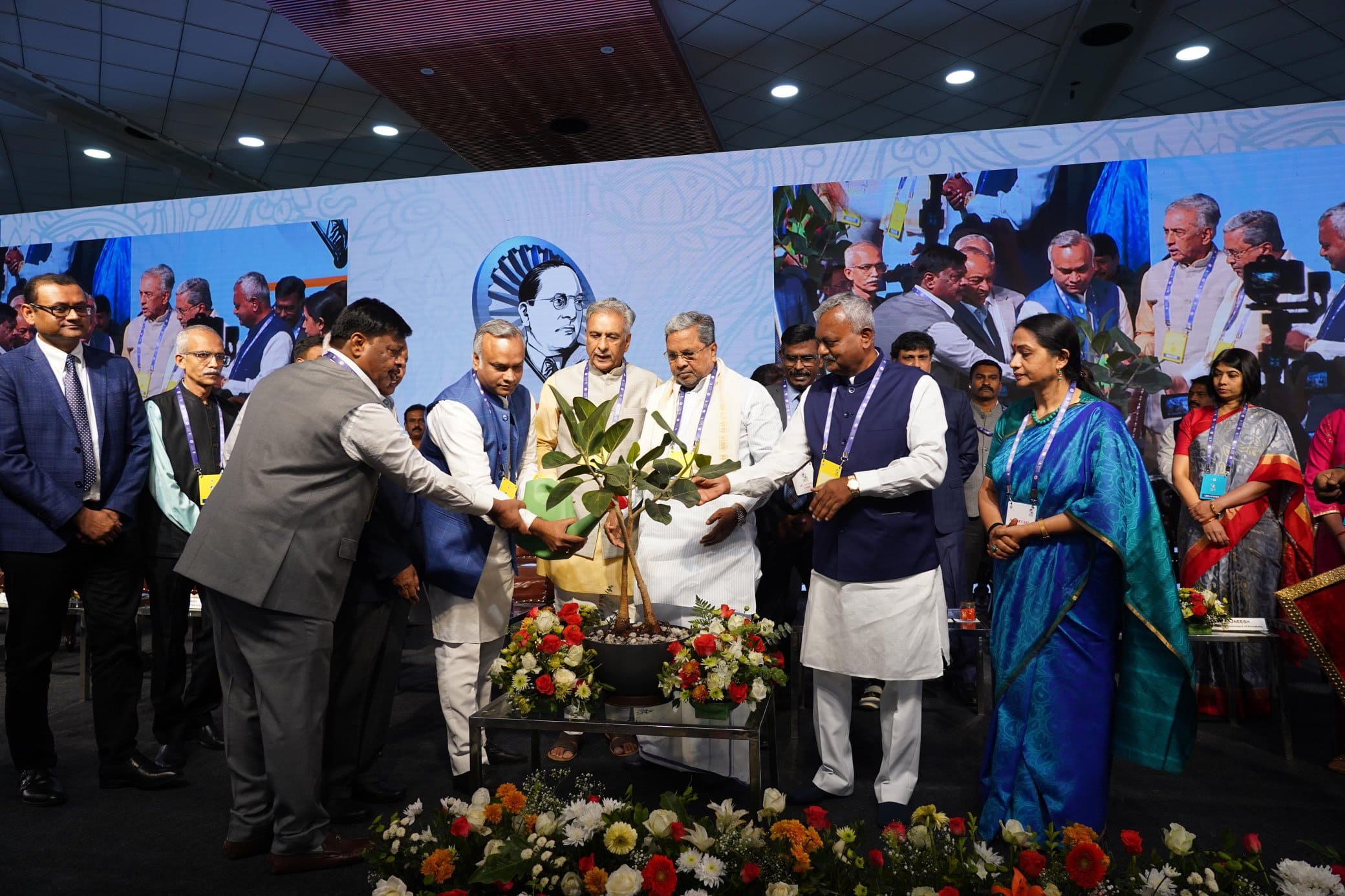 Karnataka Chief Minister Siddaramaiah inaugurating the Constitution and National Unity Conference at Palace Ground in Bengaluru on Saturday. (X)