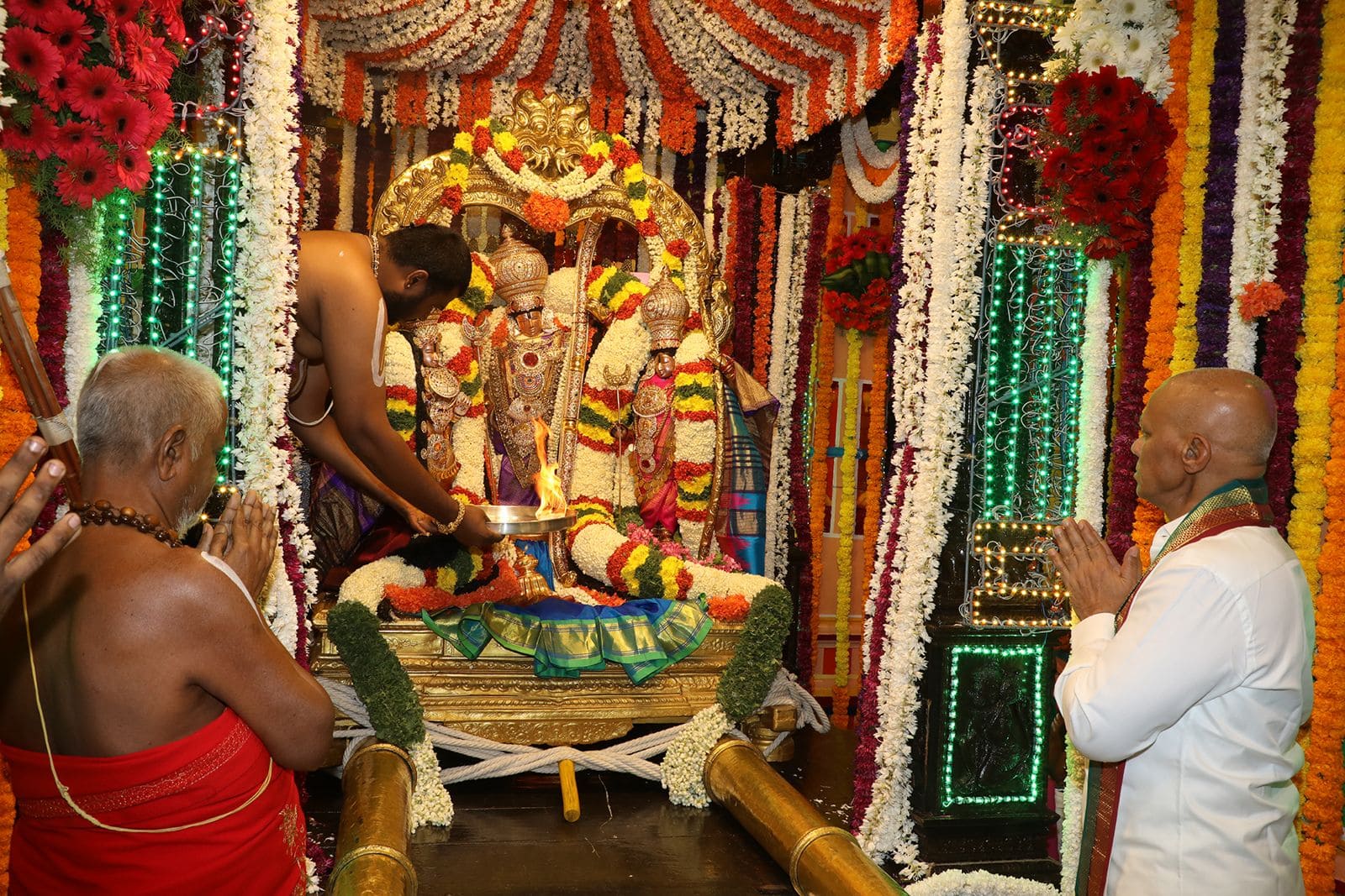 The Teppotsavam is celebrated during the auspicious Phalguna month.