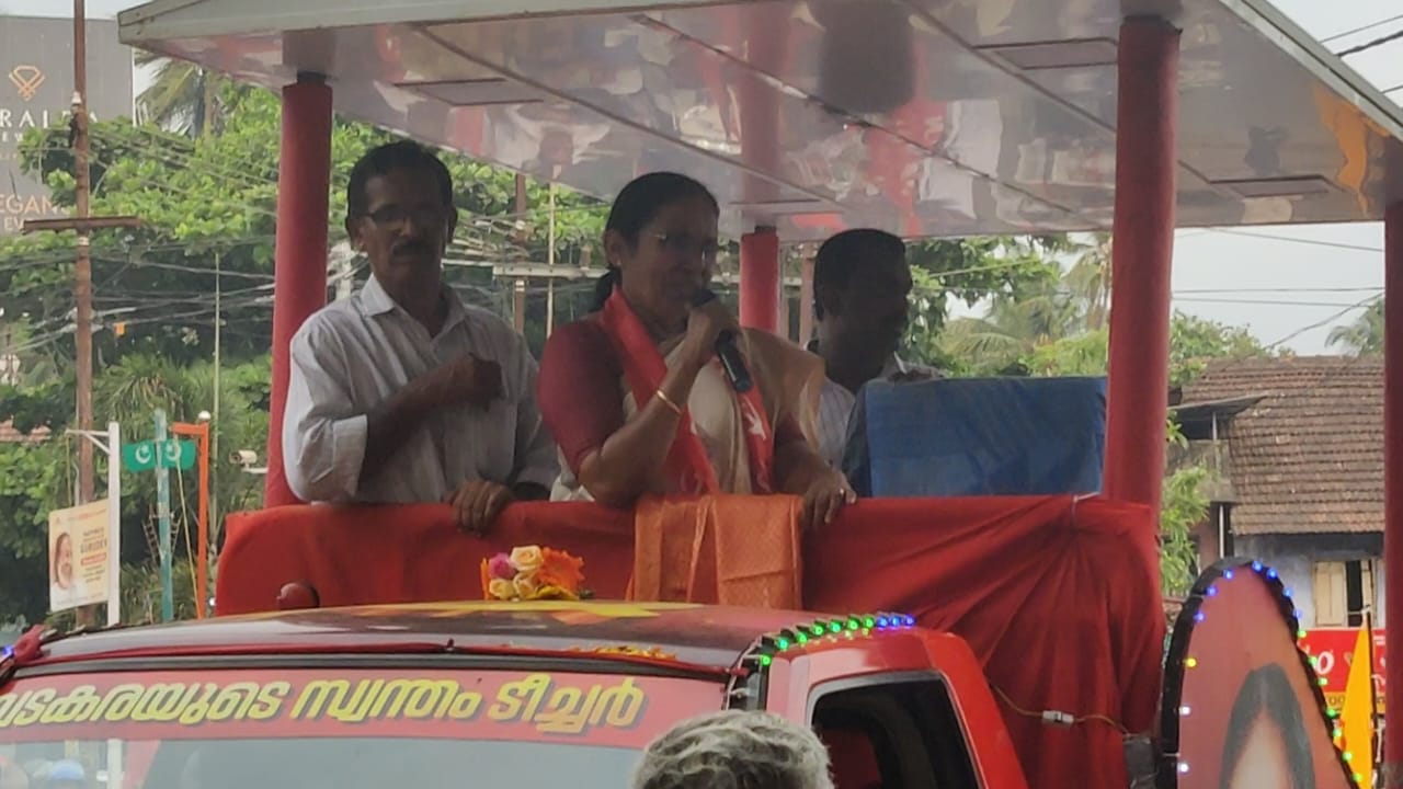 KK Shailaja at Thalassery on 21 April. (South First)