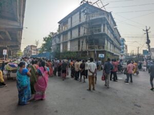 The Benz Circle junction in Vijayawada is seen gathering of workers. (South First)